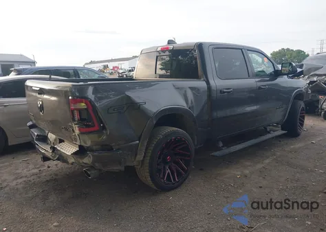 2022 Ram 1500 Laramie 4X4 5'7 Box из США, поврежденный, VIN 1C6SRFJT0NN101230